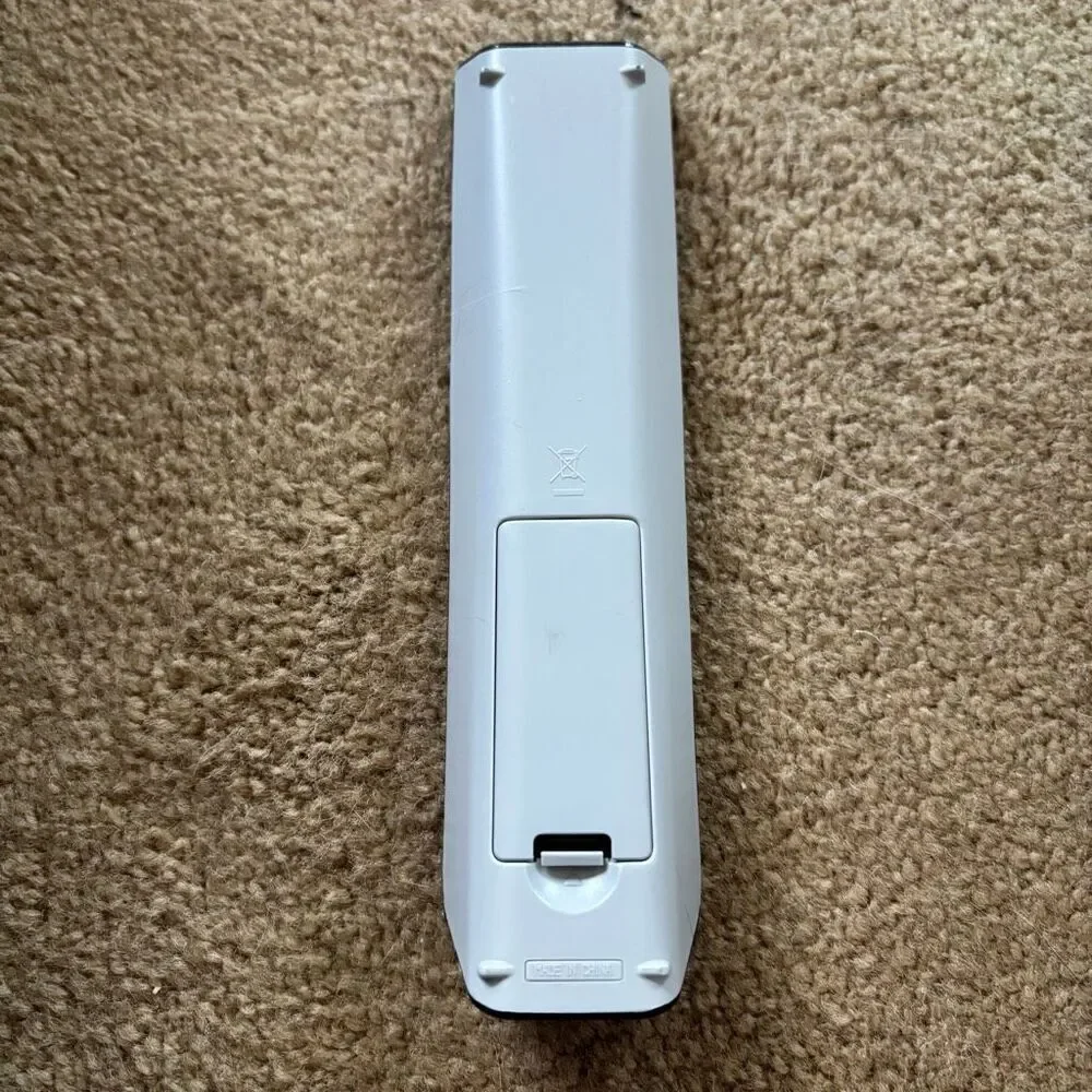 Samsung VR-7038 Remote Control *Works* - Picture 3 of 4